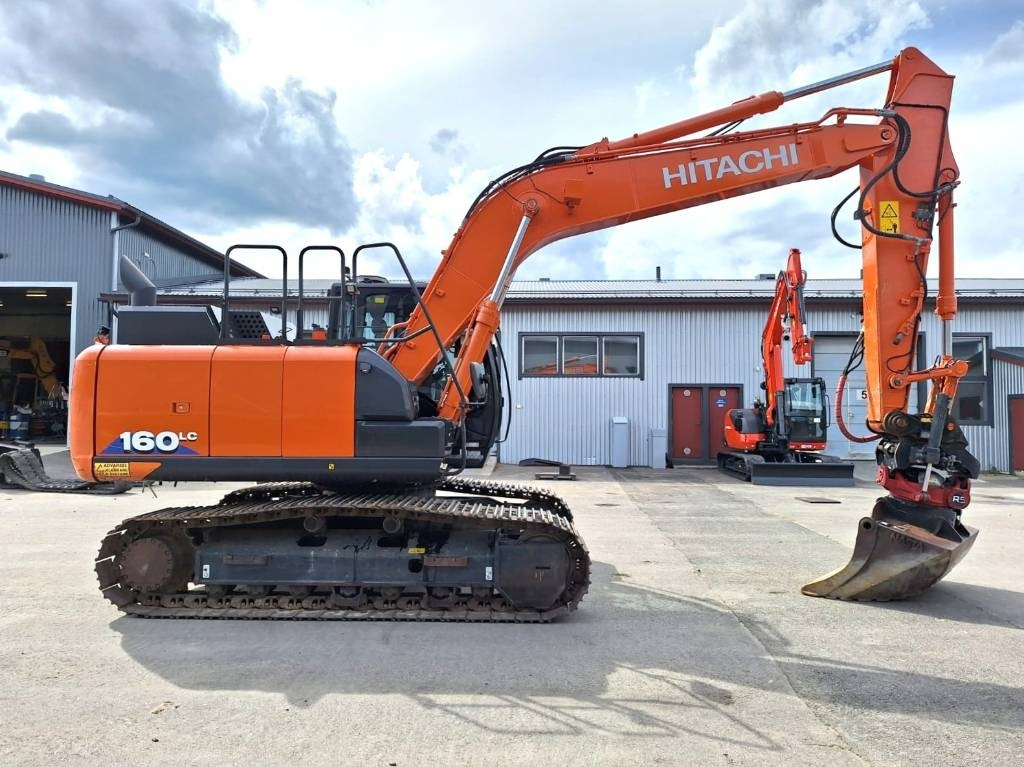 Hitachi ZX160LC-6 PYÖRITTÄJÄLLÄ - Pásové rýpadlo: obrázek 5 Hitachi ZX160LC-6 PYÖRITTÄJÄLLÄ - Pásové rýpadlo: obrázek 5