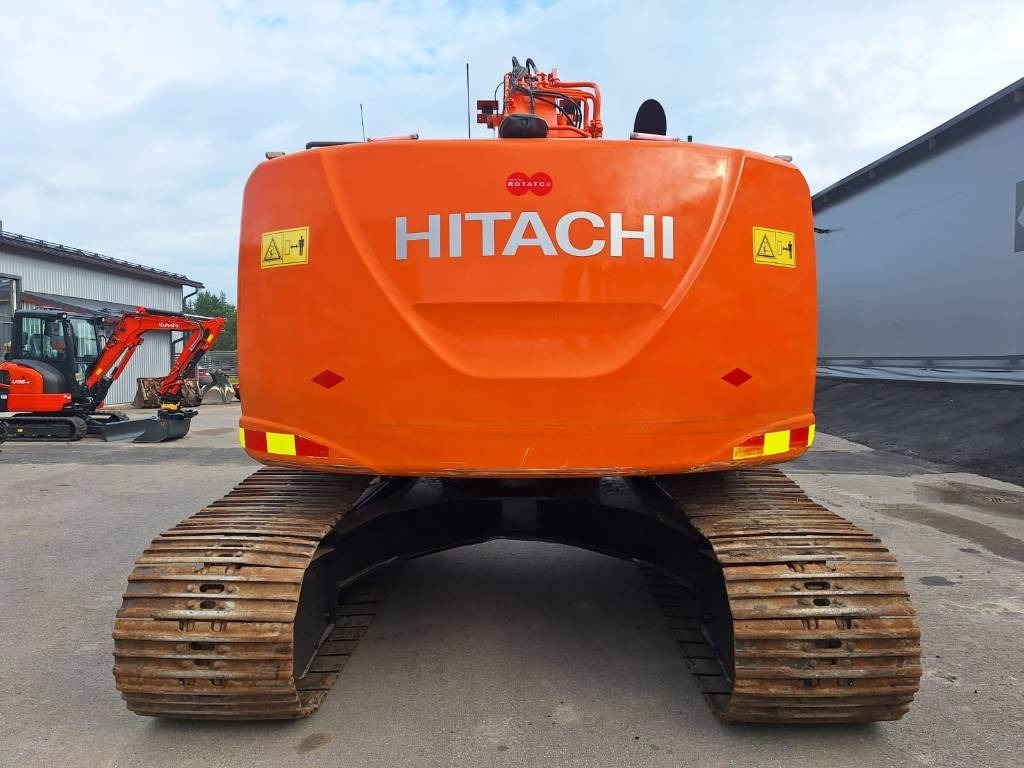 Hitachi ZX225USLC-5 PYÖRITTÄJÄLLÄ - Pásové rýpadlo: obrázek 3 Hitachi ZX225USLC-5 PYÖRITTÄJÄLLÄ - Pásové rýpadlo: obrázek 3