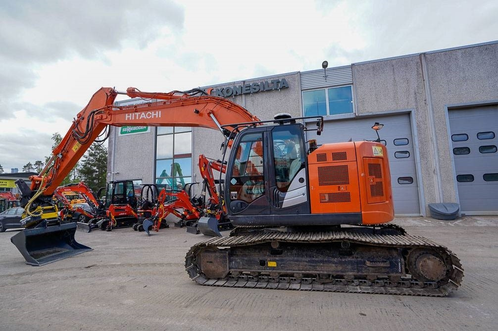 Hitachi ZX225USLC-5B MARTTIINILLA - Pásové rýpadlo: obrázek 1 Hitachi ZX225USLC-5B MARTTIINILLA - Pásové rýpadlo: obrázek 1