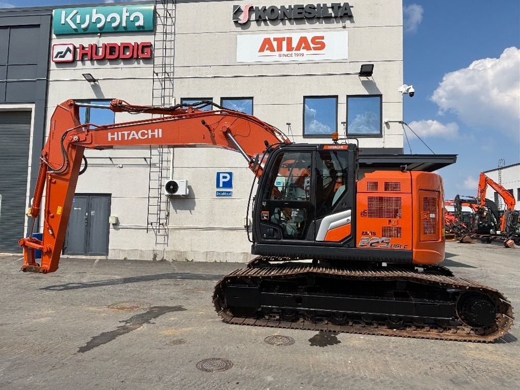 Hitachi ZX225USLC-7 - Pásové rýpadlo: obrázek 1 Hitachi ZX225USLC-7 - Pásové rýpadlo: obrázek 1