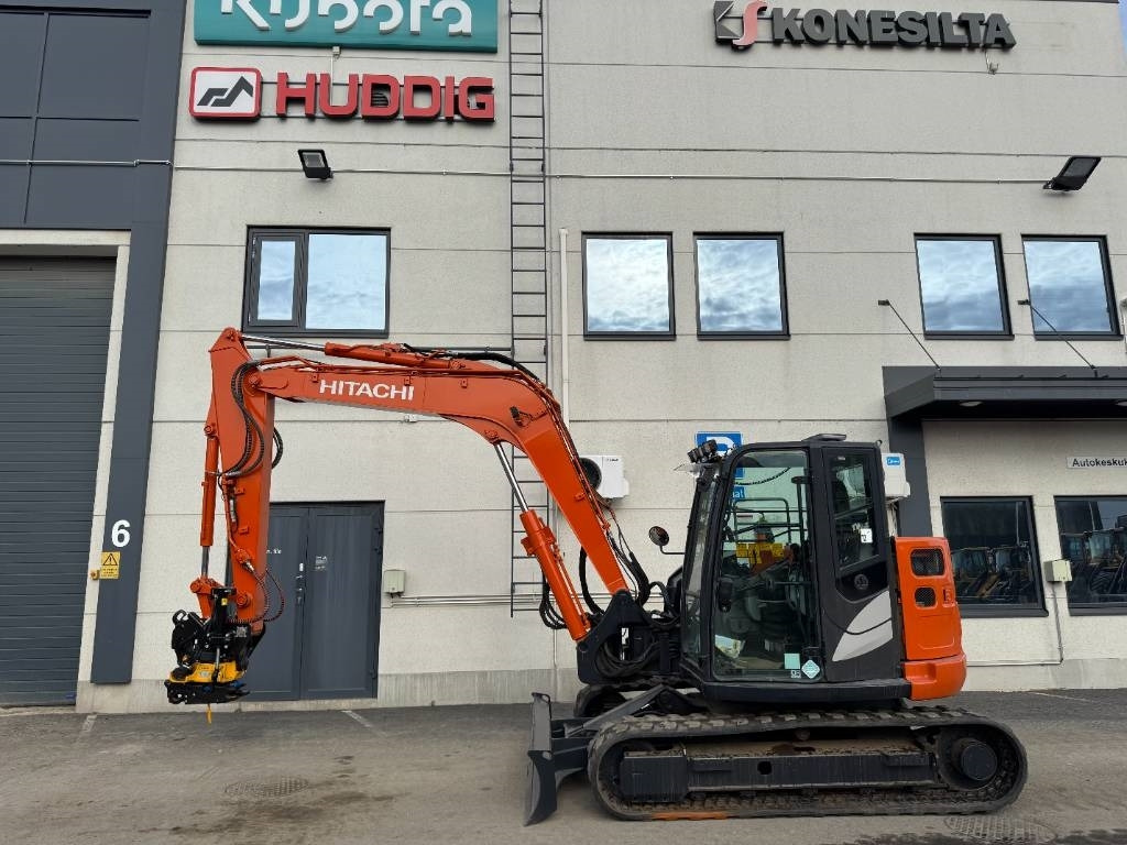 Hitachi ZX85USB-6, Uudella engcon EC209 tiltillä - Mini rýpadlo: obrázek 1 Hitachi ZX85USB-6, Uudella engcon EC209 tiltillä - Mini rýpadlo: obrázek 1