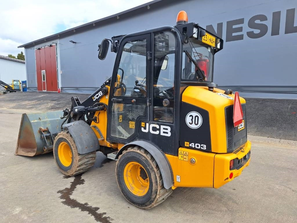 JCB 403 PIIKIT JA KAUHA - Kloubový nakladač: obrázek 2 JCB 403 PIIKIT JA KAUHA - Kloubový nakladač: obrázek 2