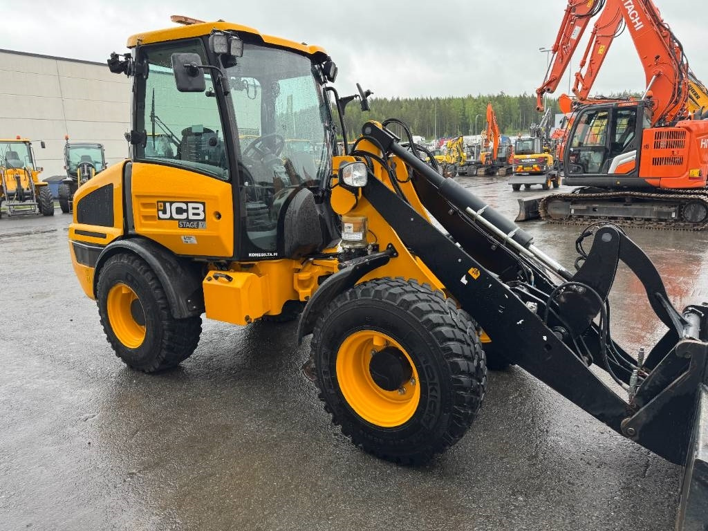 Kolový nakladač JCB 407 SV RUNSAASTI LISÄVARUSTEITA: obrázek 8