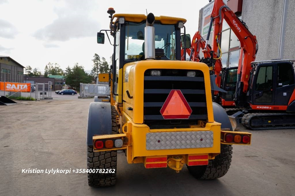 JCB 412S LAMELLIRENKAILLA - Kolový nakladač: obrázek 3 JCB 412S LAMELLIRENKAILLA - Kolový nakladač: obrázek 3
