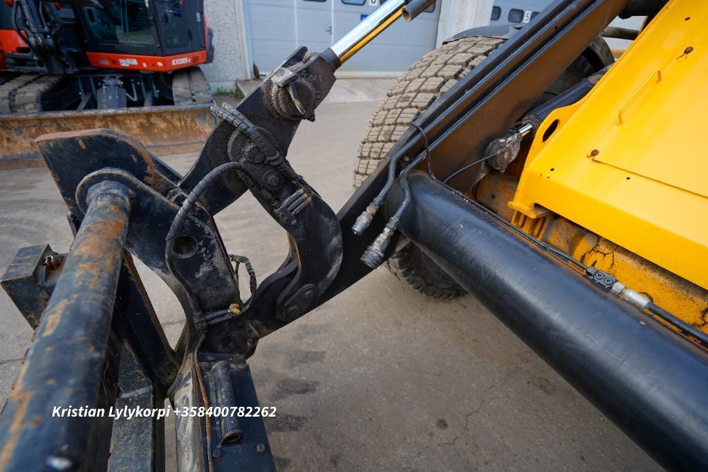 JCB 412S LAMELLIRENKAILLA  leasing JCB 412S LAMELLIRENKAILLA: obrázek 17
