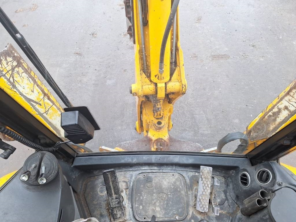 Rýpadlo-nakladač JCB 4CN YHDISTELMÄKONE KALLISTAJALLA: obrázek 12