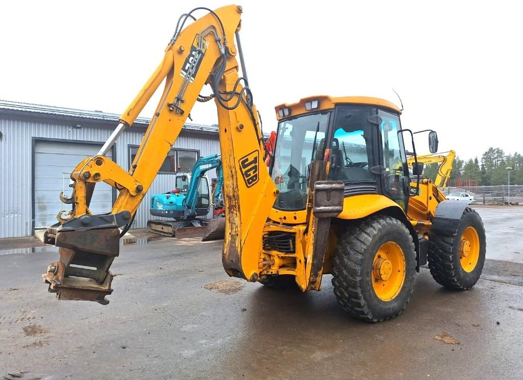 JCB 4CN YHDISTELMÄKONE KALLISTAJALLA - Rýpadlo-nakladač: obrázek 3 JCB 4CN YHDISTELMÄKONE KALLISTAJALLA - Rýpadlo-nakladač: obrázek 3