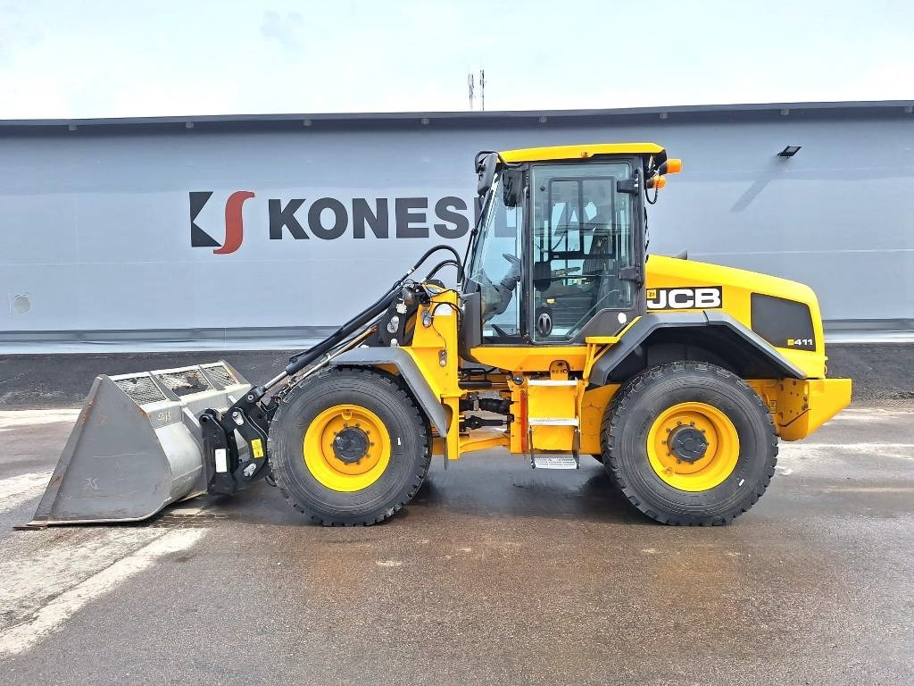 JCB MYYTY! SOLD! 411HT T4F HYVÄT RENKAAT YM. - Kolový nakladač: obrázek 1 JCB MYYTY! SOLD! 411HT T4F HYVÄT RENKAAT YM. - Kolový nakladač: obrázek 1
