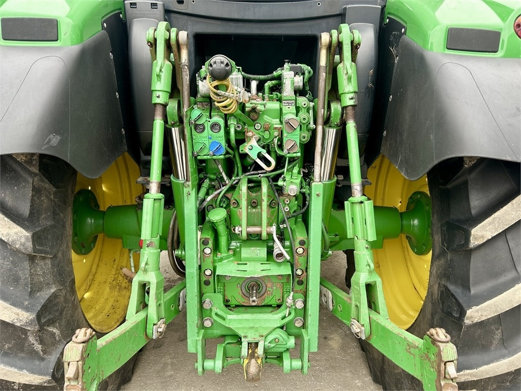 John Deere 6125 R AUTOPOWER ETUKUORMAAJALLA  leasing John Deere 6125 R AUTOPOWER ETUKUORMAAJALLA: obrázek 9