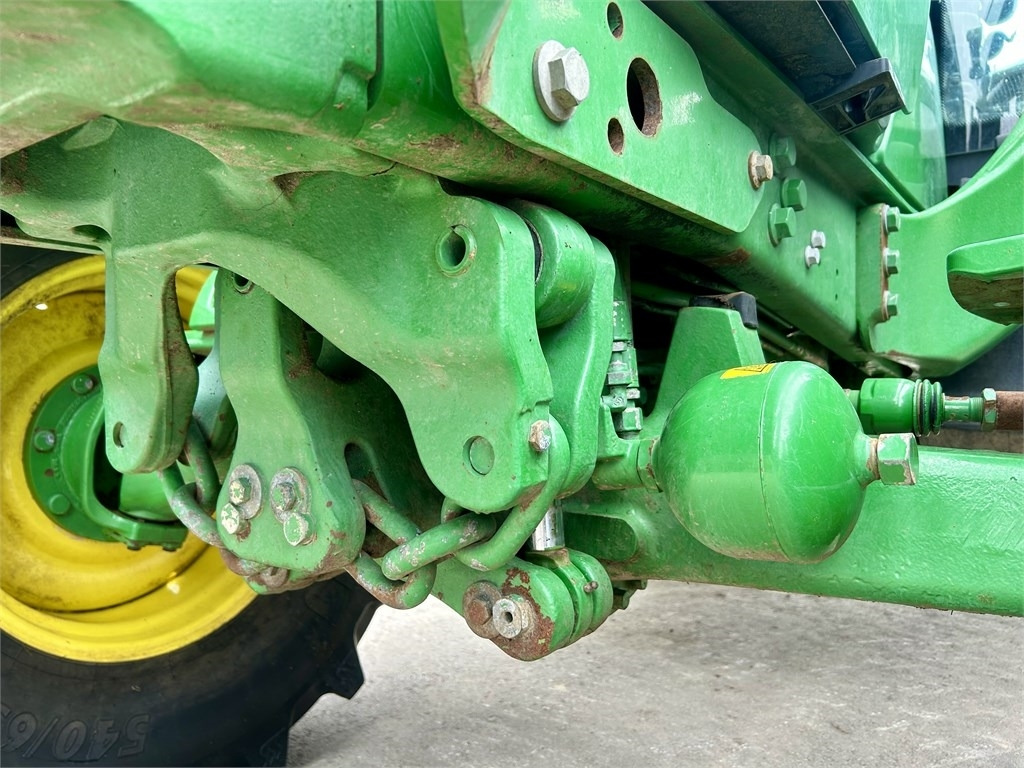 John Deere 6125 R AUTOPOWER ETUKUORMAAJALLA  leasing John Deere 6125 R AUTOPOWER ETUKUORMAAJALLA: obrázek 11