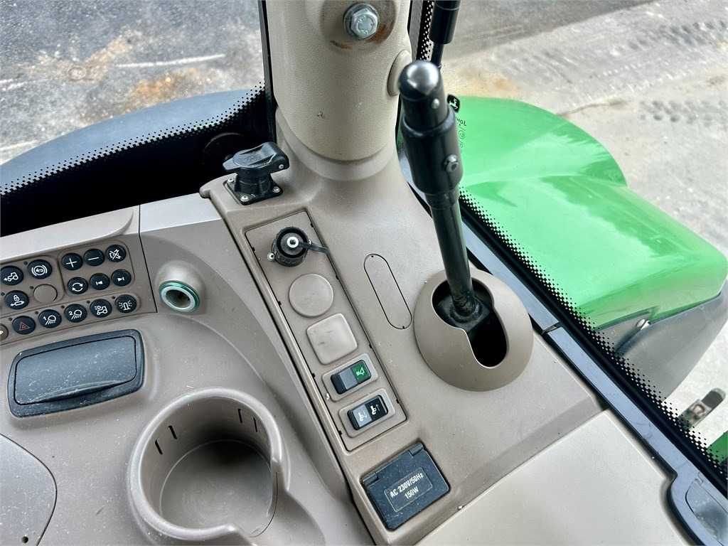 John Deere 6125 R AUTOPOWER ETUKUORMAAJALLA  leasing John Deere 6125 R AUTOPOWER ETUKUORMAAJALLA: obrázek 21