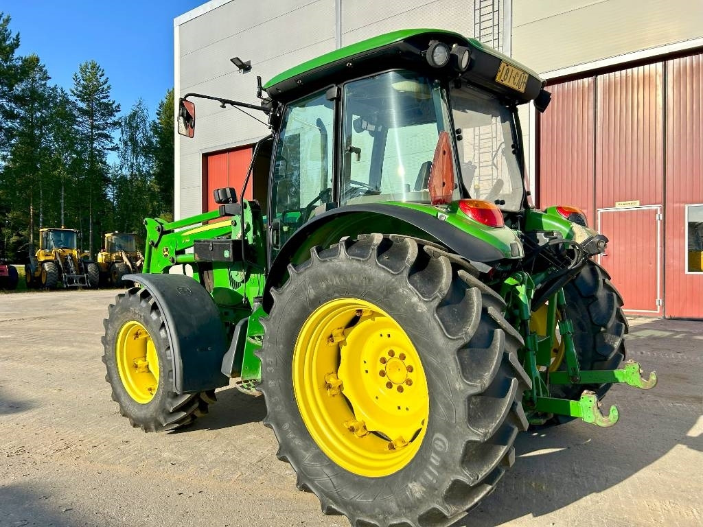 John Deere MYYTY!!SOLD!! 5100M ETUKUORMAAJALLA - Traktor: obrázek 3 John Deere MYYTY!!SOLD!! 5100M ETUKUORMAAJALLA - Traktor: obrázek 3