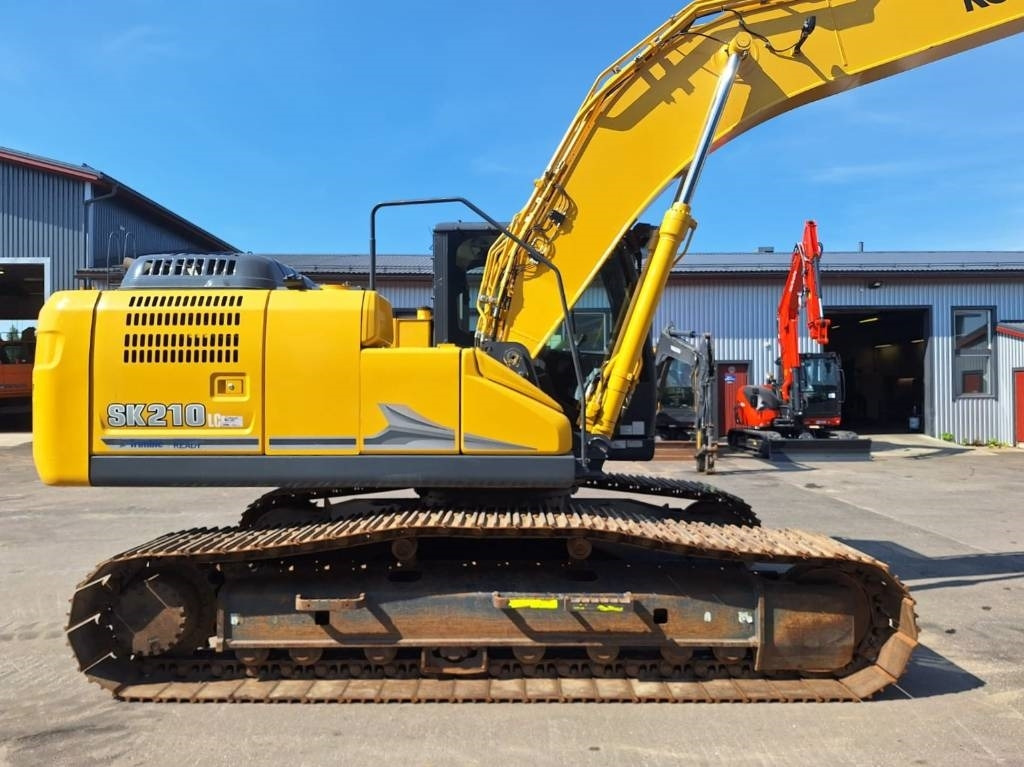Kobelco SK210LC-11 PYÖRITTÄJÄLLÄ - Pásové rýpadlo: obrázek 5 Kobelco SK210LC-11 PYÖRITTÄJÄLLÄ - Pásové rýpadlo: obrázek 5