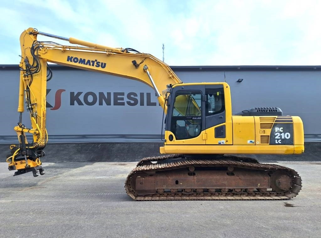 Komatsu MYYTY! SOLD! PC210LC-8 PYÖRITTÄJÄLLÄ - Pásové rýpadlo: obrázek 1 Komatsu MYYTY! SOLD! PC210LC-8 PYÖRITTÄJÄLLÄ - Pásové rýpadlo: obrázek 1