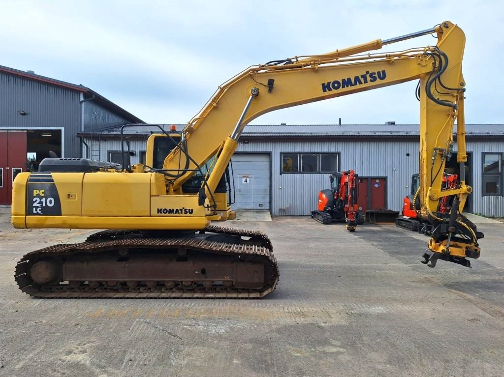 Komatsu MYYTY! SOLD! PC210LC-8 PYÖRITTÄJÄLLÄ - Pásové rýpadlo: obrázek 5 Komatsu MYYTY! SOLD! PC210LC-8 PYÖRITTÄJÄLLÄ - Pásové rýpadlo: obrázek 5
