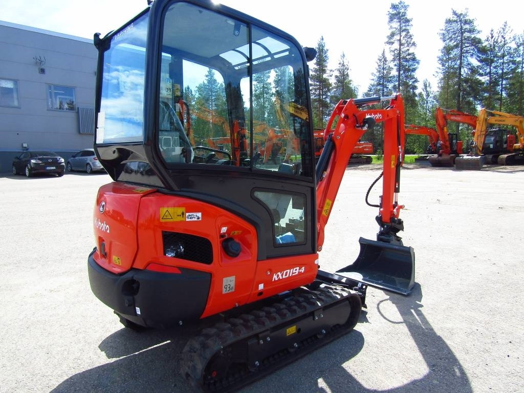 Kubota KX019-4 KALLISTAJALLA UUSI!! - Mini rýpadlo: obrázek 4 Kubota KX019-4 KALLISTAJALLA UUSI!! - Mini rýpadlo: obrázek 4