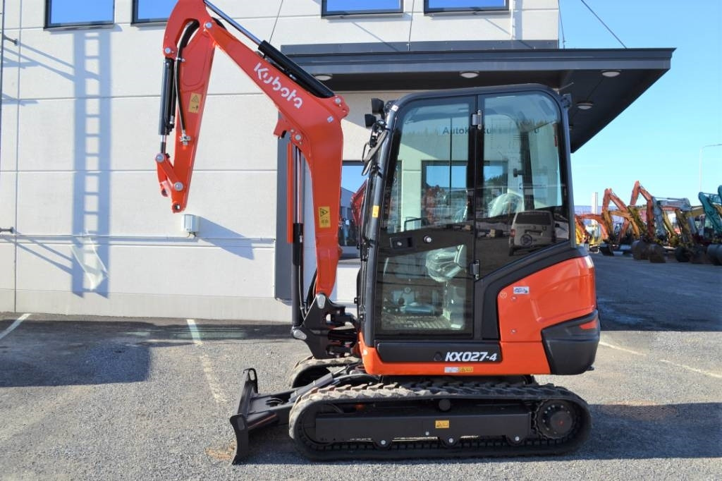Kubota KX027-4 UUSI, TAKUU 24KK - Mini rýpadlo: obrázek 1 Kubota KX027-4 UUSI, TAKUU 24KK - Mini rýpadlo: obrázek 1