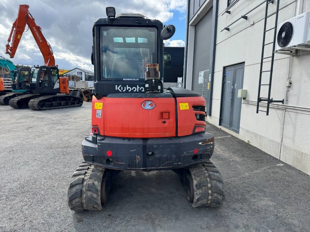 Kubota KX057-4 PYÖRITTÄJÄLLÄ - Mini rýpadlo: obrázek 4 Kubota KX057-4 PYÖRITTÄJÄLLÄ - Mini rýpadlo: obrázek 4