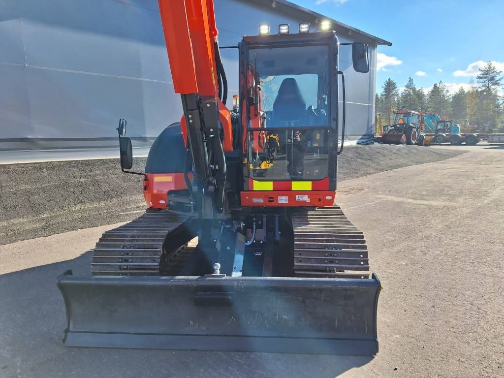 Kubota KX085-5 PYÖRITTÄJÄLLÄ, PIENET TUNNIT - Mini rýpadlo: obrázek 3 Kubota KX085-5 PYÖRITTÄJÄLLÄ, PIENET TUNNIT - Mini rýpadlo: obrázek 3