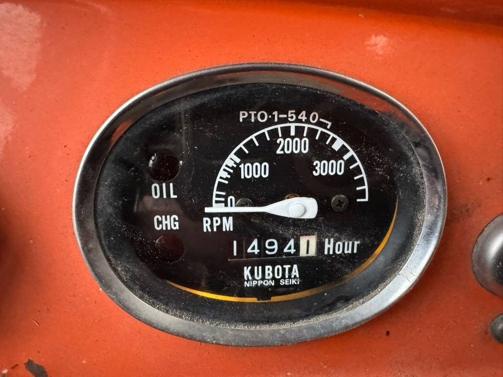 Kubota L245 DT ETUKUORMAAJALLA  leasing Kubota L245 DT ETUKUORMAAJALLA: obrázek 11