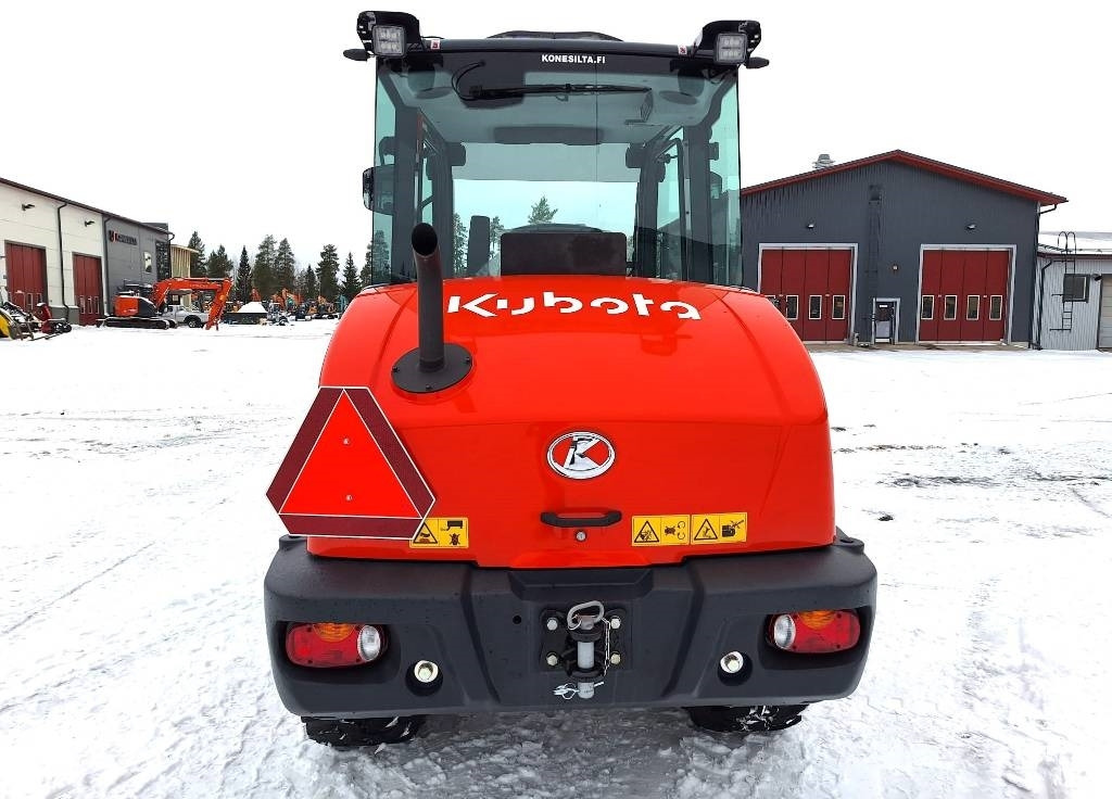 Kubota R090 TALVIPAKETILLA - Kolový nakladač: obrázek 4 Kubota R090 TALVIPAKETILLA - Kolový nakladač: obrázek 4