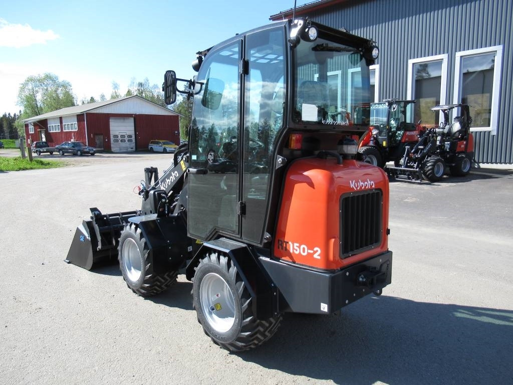 Kubota RT150-2 PIENKUORMAAJA, UUSI - Kloubový nakladač: obrázek 2 Kubota RT150-2 PIENKUORMAAJA, UUSI - Kloubový nakladač: obrázek 2