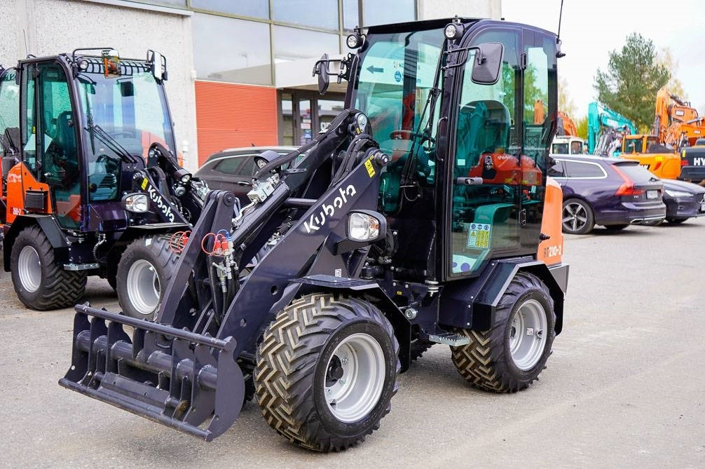 Kubota RT210-2 UUSI - Kloubový nakladač: obrázek 2 Kubota RT210-2 UUSI - Kloubový nakladač: obrázek 2
