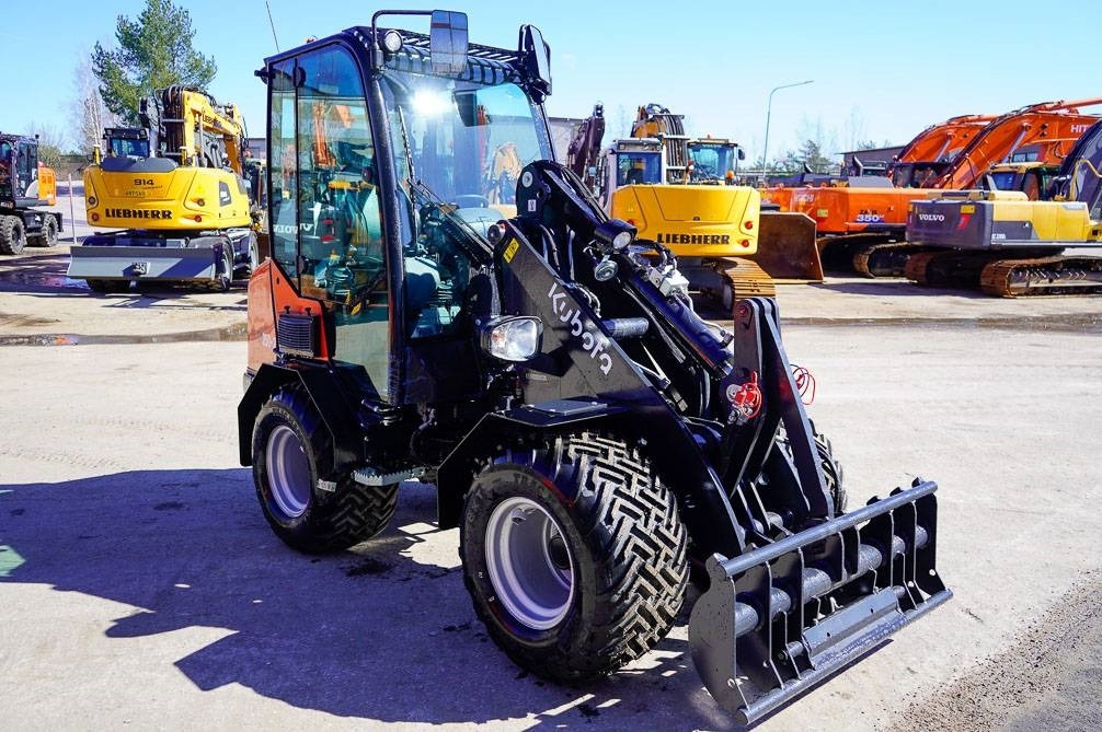 Kubota RT250-2 UUSI KONE! - Kloubový nakladač: obrázek 5 Kubota RT250-2 UUSI KONE! - Kloubový nakladač: obrázek 5