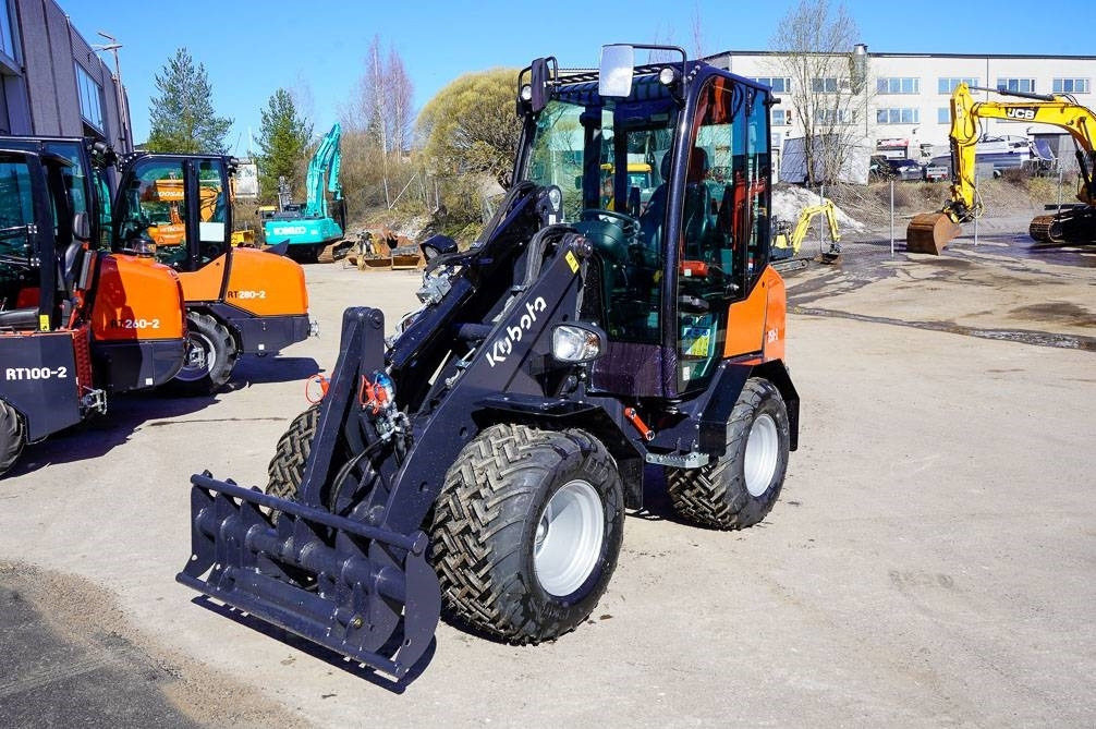 Kubota RT250-2 UUSI KONE! - Kloubový nakladač: obrázek 2 Kubota RT250-2 UUSI KONE! - Kloubový nakladač: obrázek 2