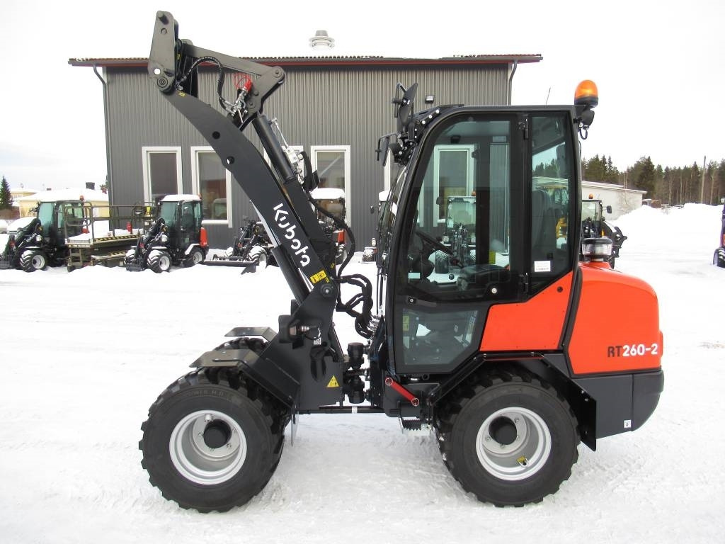 Kubota RT260-2 UUSI, TAKUU - Kloubový nakladač: obrázek 2 Kubota RT260-2 UUSI, TAKUU - Kloubový nakladač: obrázek 2