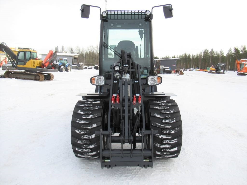 Kubota RT260-2 UUSI, TAKUU - Kloubový nakladač: obrázek 5 Kubota RT260-2 UUSI, TAKUU - Kloubový nakladač: obrázek 5