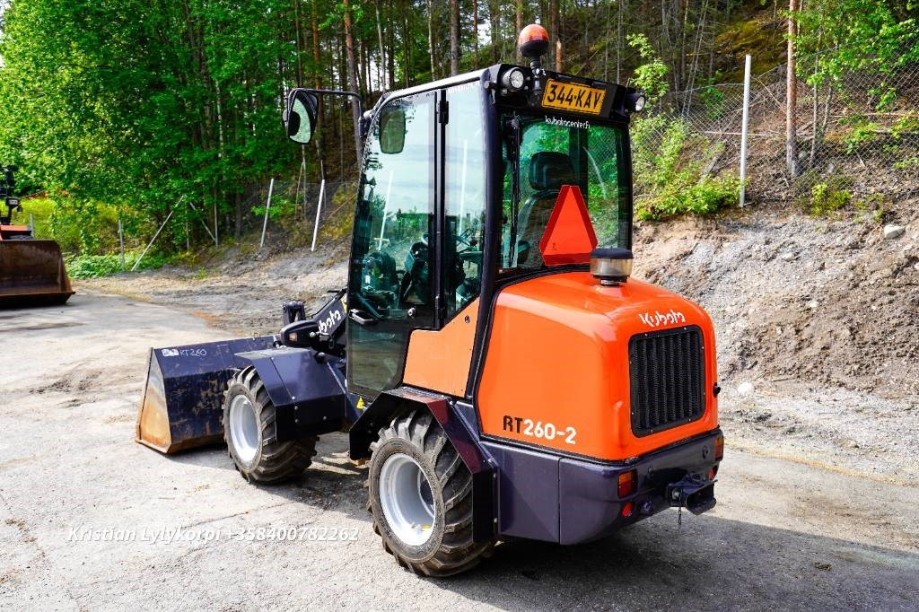 Kubota RT260-2 YLEISKAUHALLA - Kolový nakladač: obrázek 2 Kubota RT260-2 YLEISKAUHALLA - Kolový nakladač: obrázek 2