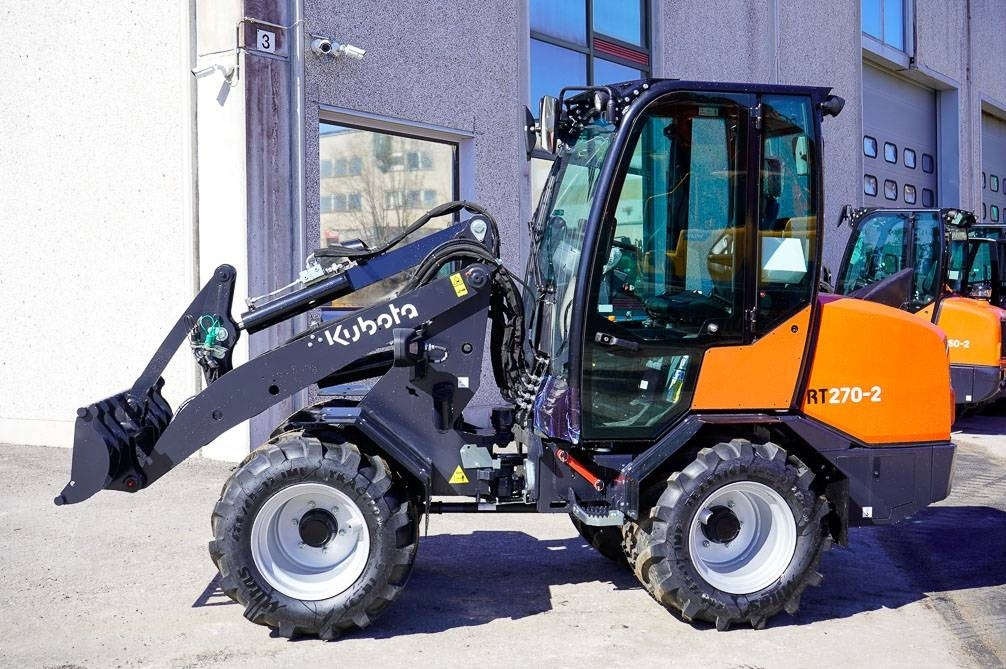 Kubota RT270-2 DELUXE MALLI - Kloubový nakladač: obrázek 1 Kubota RT270-2 DELUXE MALLI - Kloubový nakladač: obrázek 1