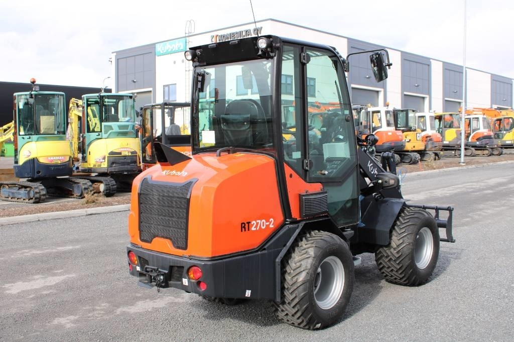 Kubota RT270-2 UUSI - Kloubový nakladač: obrázek 4 Kubota RT270-2 UUSI - Kloubový nakladač: obrázek 4