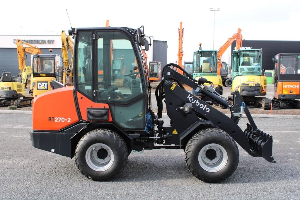 Kubota RT270-2 UUSI - Kloubový nakladač: obrázek 5 Kubota RT270-2 UUSI - Kloubový nakladač: obrázek 5