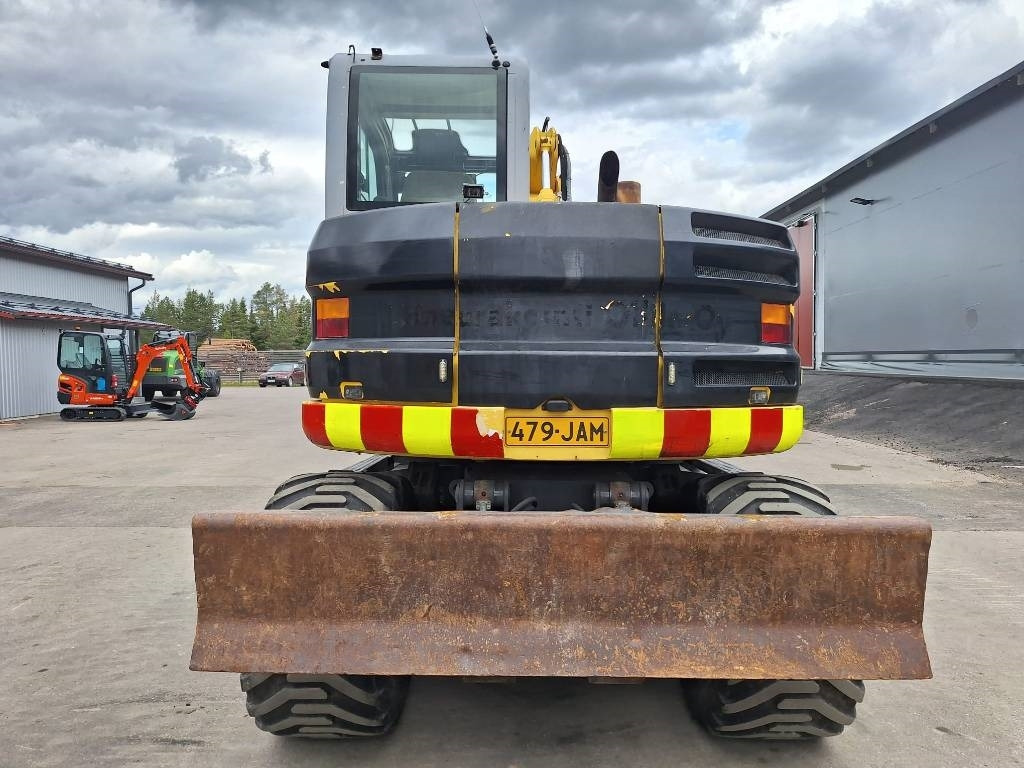 New Holland MYYTY! SOLD! MH2.6 ENGCON PIHDEILLÄ - Kolesové rýpadlo: obrázek 3 New Holland MYYTY! SOLD! MH2.6 ENGCON PIHDEILLÄ - Kolesové rýpadlo: obrázek 3