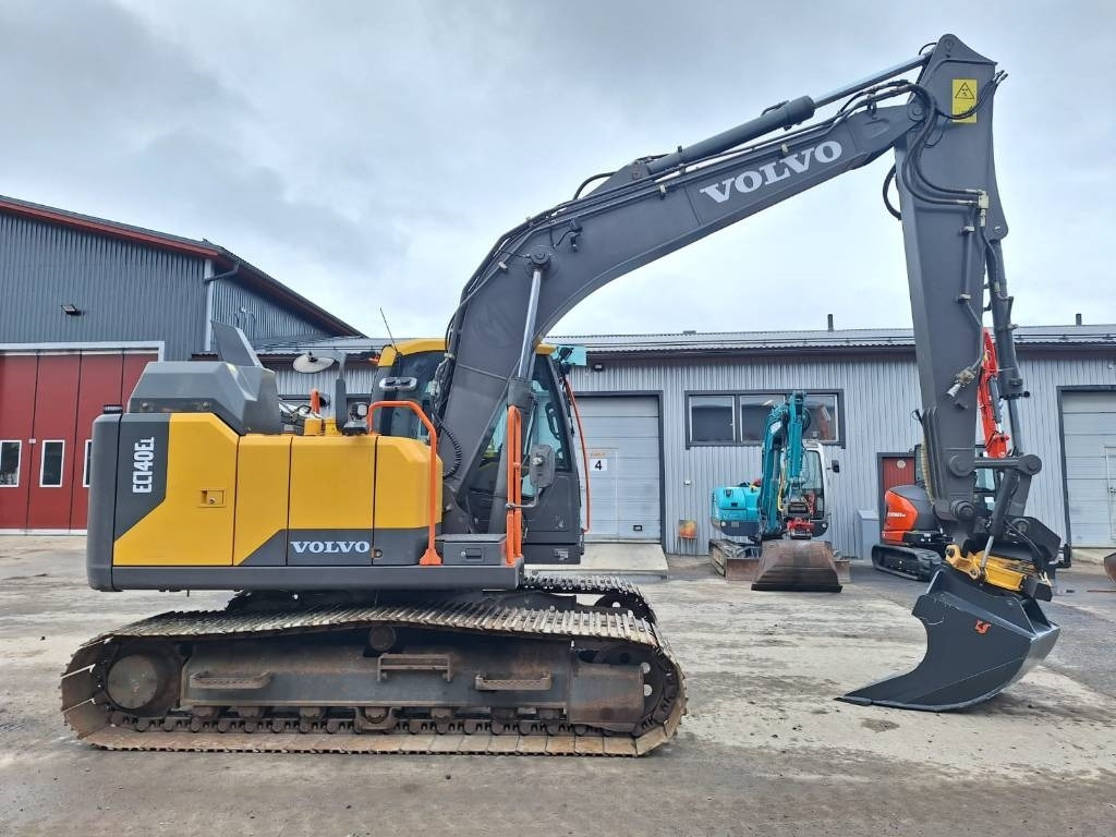Volvo EC140EL PYÖRITTÄJÄLLÄ - Pásové rýpadlo: obrázek 5 Volvo EC140EL PYÖRITTÄJÄLLÄ - Pásové rýpadlo: obrázek 5