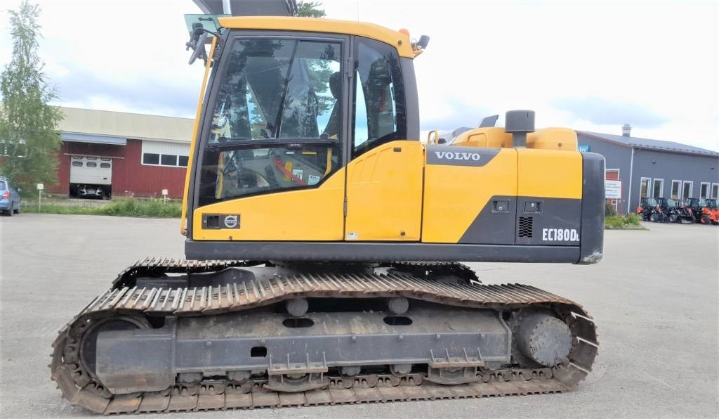 Volvo EC180DL PYÖRITTÄJÄLLÄ - Pásové rýpadlo: obrázek 2 Volvo EC180DL PYÖRITTÄJÄLLÄ - Pásové rýpadlo: obrázek 2