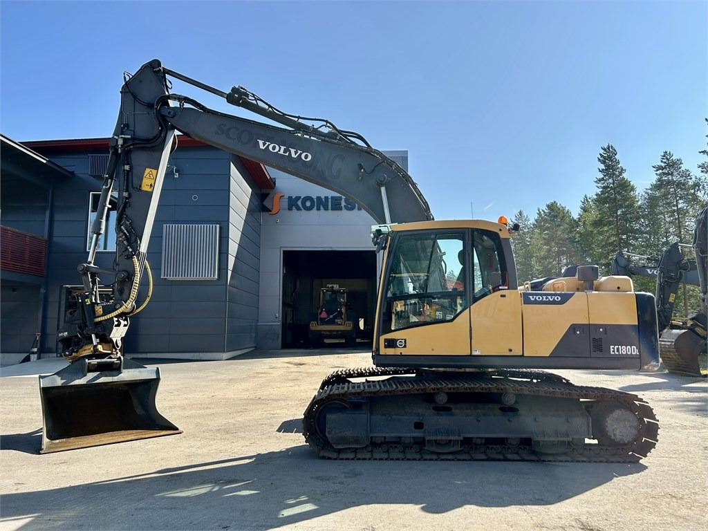 Volvo EC180DL PYÖRITTÄJÄLLÄ  - Pásové rýpadlo: obrázek 1 Volvo EC180DL PYÖRITTÄJÄLLÄ  - Pásové rýpadlo: obrázek 1