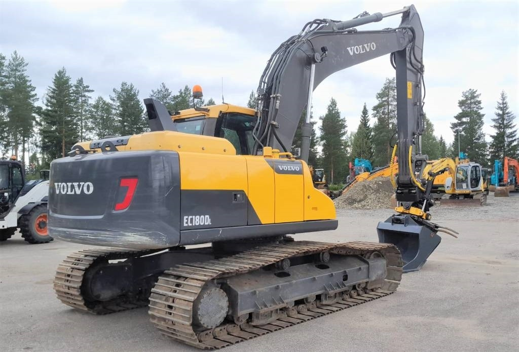 Volvo EC180DL PYÖRITTÄJÄLLÄ - Pásové rýpadlo: obrázek 5 Volvo EC180DL PYÖRITTÄJÄLLÄ - Pásové rýpadlo: obrázek 5