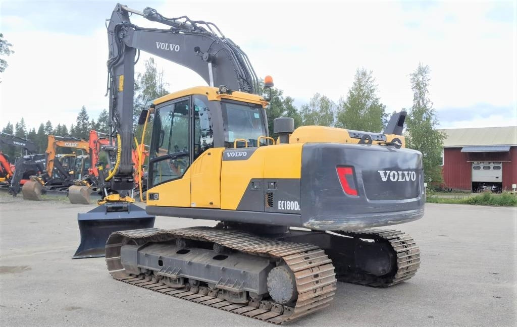 Volvo EC180DL PYÖRITTÄJÄLLÄ - Pásové rýpadlo: obrázek 3 Volvo EC180DL PYÖRITTÄJÄLLÄ - Pásové rýpadlo: obrázek 3