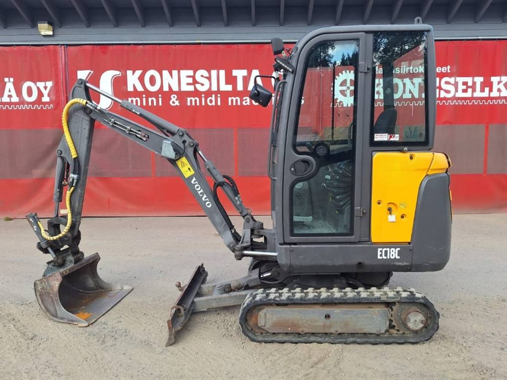 Volvo EC18C KALLISTAJALLA *EI ALVIA* - Mini rýpadlo: obrázek 1 Volvo EC18C KALLISTAJALLA *EI ALVIA* - Mini rýpadlo: obrázek 1