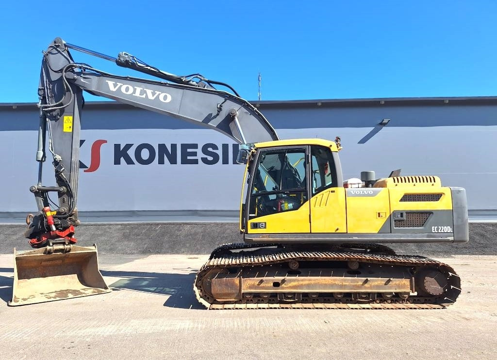 Volvo EC220DL PYÖRITTÄJÄLLÄ - Pásové rýpadlo: obrázek 1 Volvo EC220DL PYÖRITTÄJÄLLÄ - Pásové rýpadlo: obrázek 1
