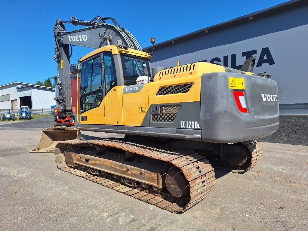 Volvo EC220DL PYÖRITTÄJÄLLÄ - Pásové rýpadlo: obrázek 2 Volvo EC220DL PYÖRITTÄJÄLLÄ - Pásové rýpadlo: obrázek 2