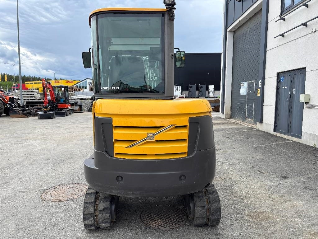 Volvo EC27C PYÖRITTÄJÄLLÄ - Mini rýpadlo: obrázek 3 Volvo EC27C PYÖRITTÄJÄLLÄ - Mini rýpadlo: obrázek 3