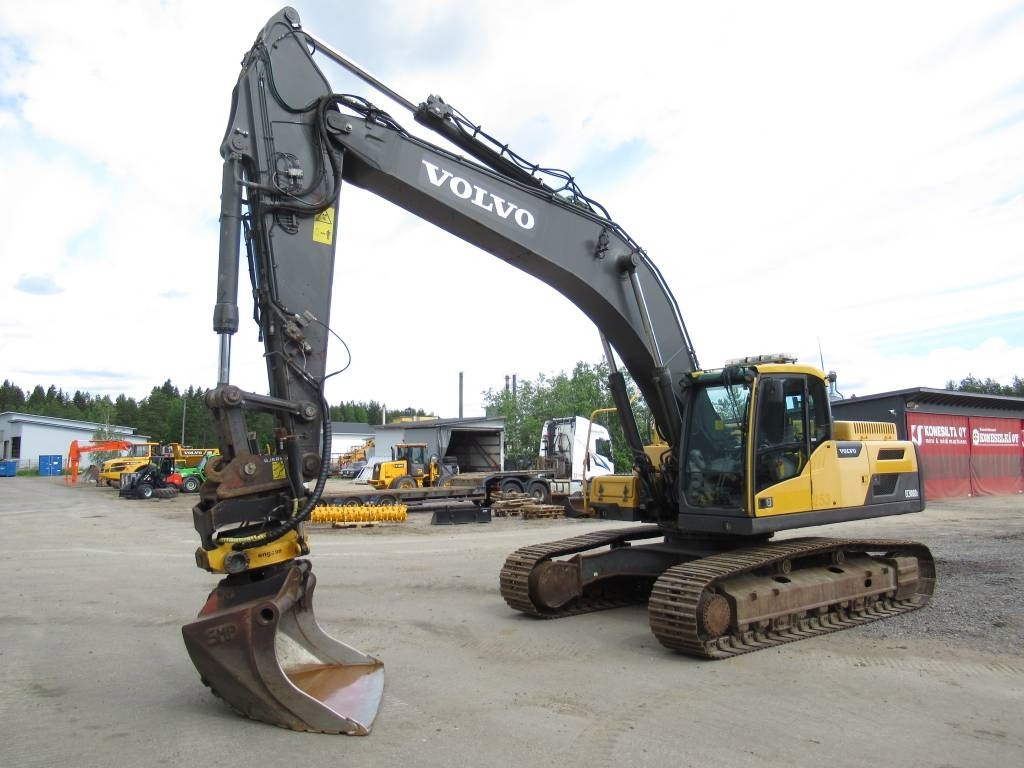 Pásové rýpadlo Volvo EC300DL PYÖRITTÄJÄLLÄ: obrázek 12