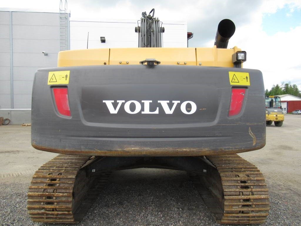 Volvo EC300DL PYÖRITTÄJÄLLÄ - Pásové rýpadlo: obrázek 4 Volvo EC300DL PYÖRITTÄJÄLLÄ - Pásové rýpadlo: obrázek 4