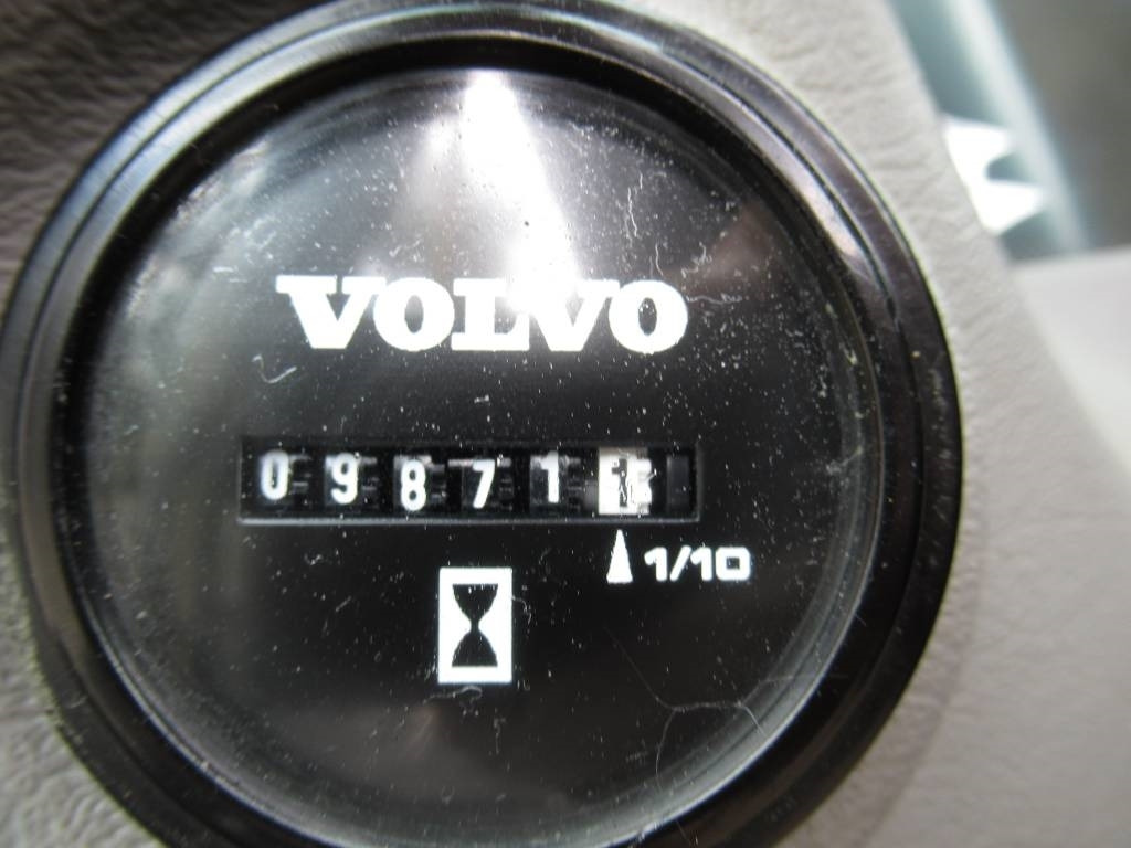 Pásové rýpadlo Volvo EC300DL PYÖRITTÄJÄLLÄ: obrázek 20