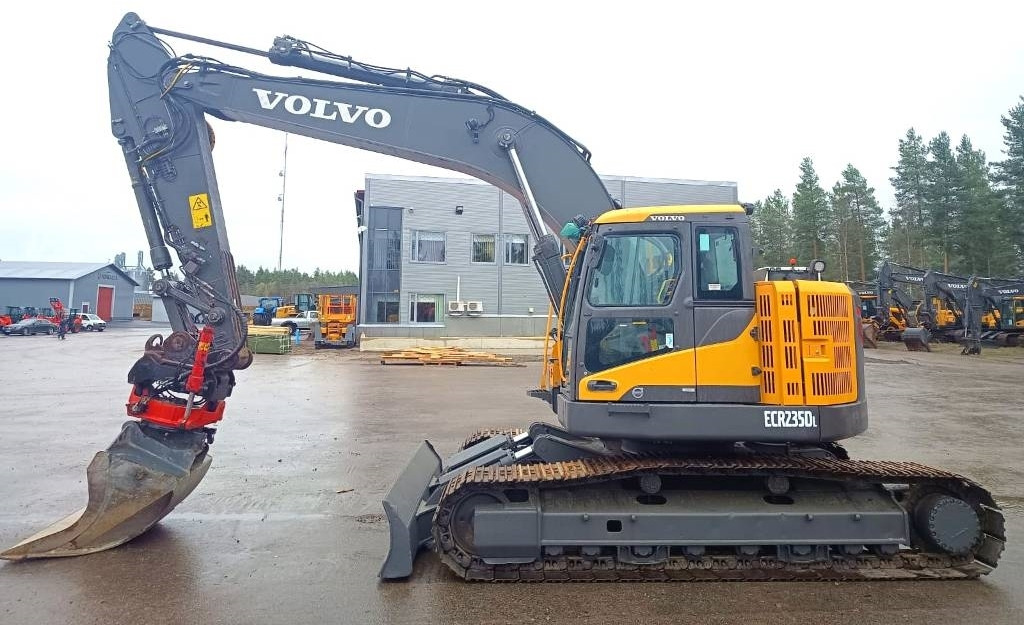 Volvo ECR235DL PYÖRITTÄJÄLLÄ - Pásové rýpadlo: obrázek 1 Volvo ECR235DL PYÖRITTÄJÄLLÄ - Pásové rýpadlo: obrázek 1