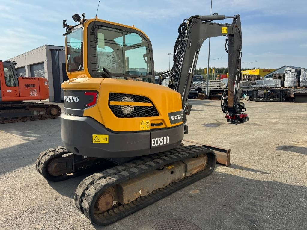 Volvo ECR58D PYÖRITTÄJÄLLÄ - Mini rýpadlo: obrázek 5 Volvo ECR58D PYÖRITTÄJÄLLÄ - Mini rýpadlo: obrázek 5